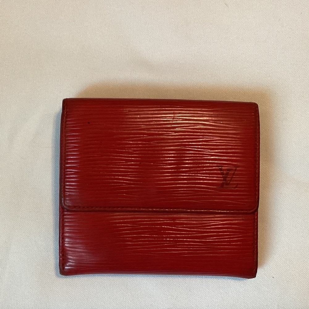 Red Epi Louis Vuitton Wallet luxury designer leather vintage snaps French